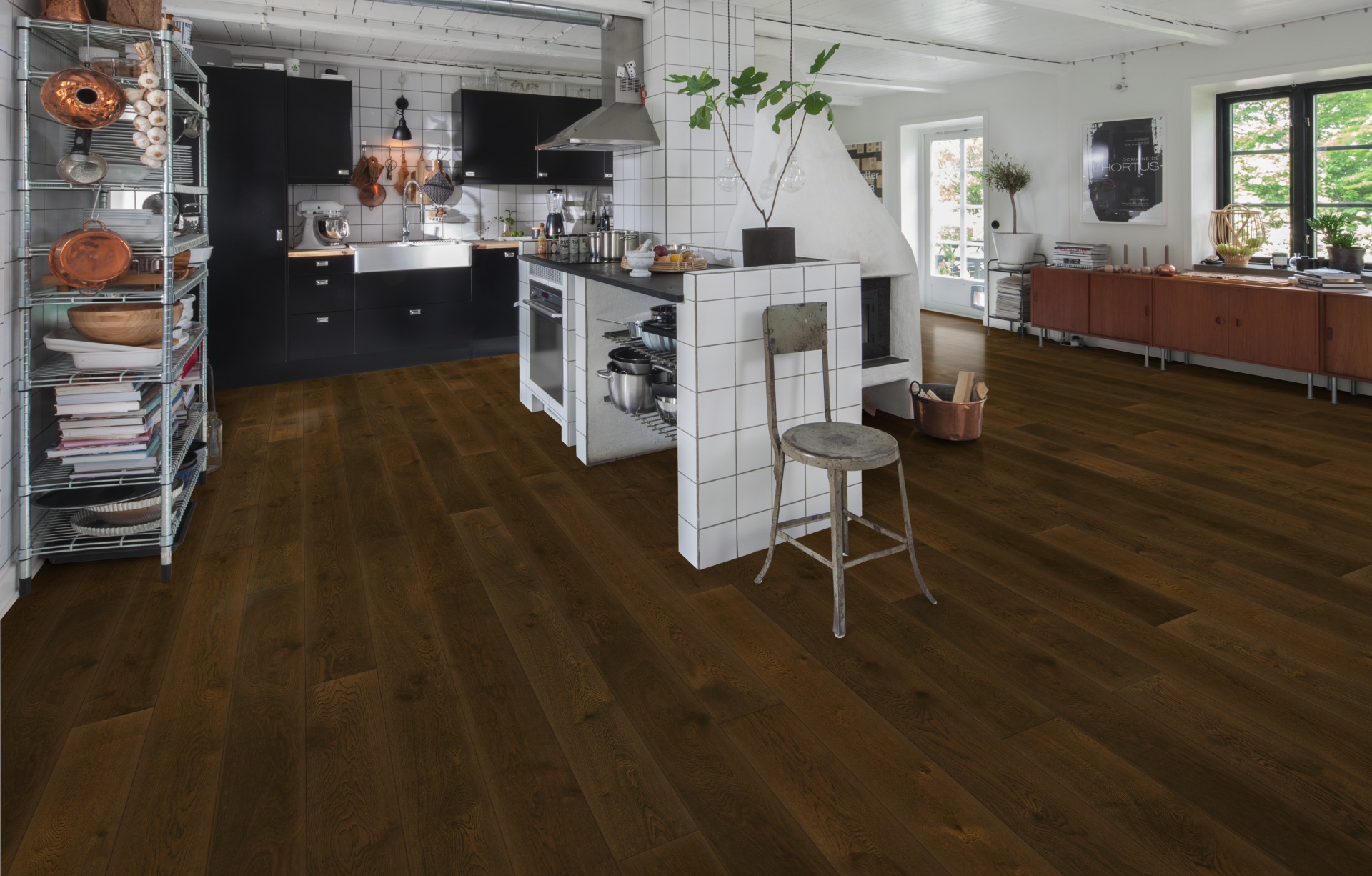 Паркетная доска Kahrs Новая классика Дуб Сепия Nouveau Tawny 151N8AEKA1KW240 Lively 2420×187×15 фото в интерьере Паркетная доска Kahrs Новая классика Дуб Сепия Nouveau Tawny 151N8AEKA1KW240 Lively 2420×187×15 фото в интерьере